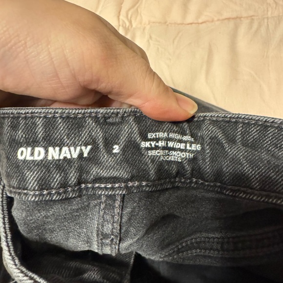Old navy Sky hi wide leg jeans - Picture 2 of 3